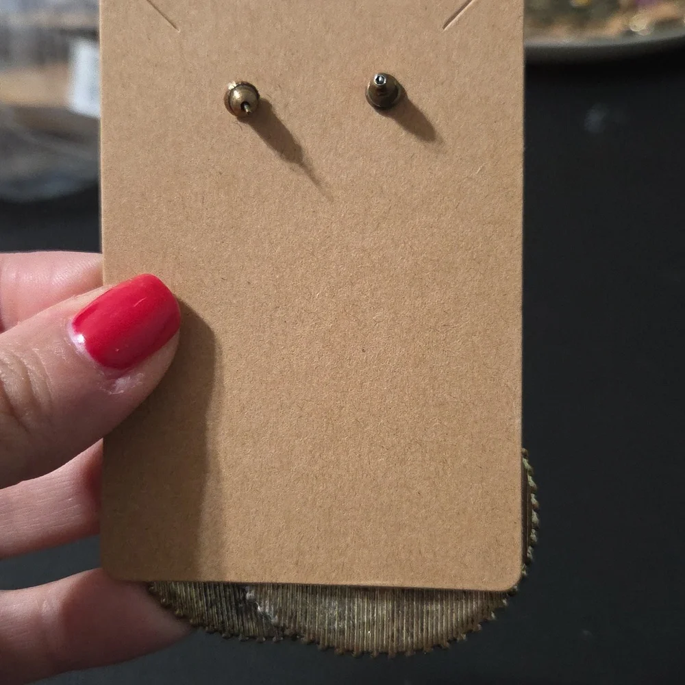 🎯5 for $10 Elegant Gold and Silver Teardrop Earrings - Picture 3 of 3